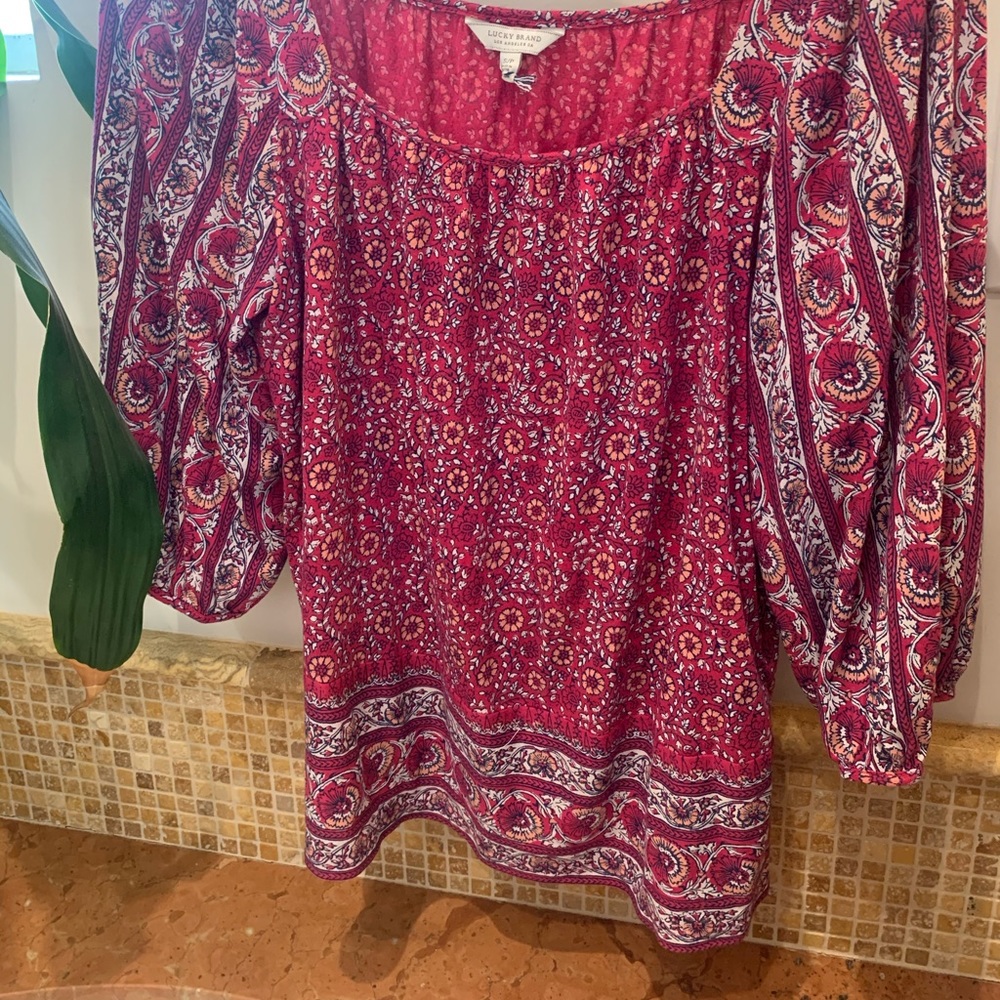 Lucky Brand Too-size Small